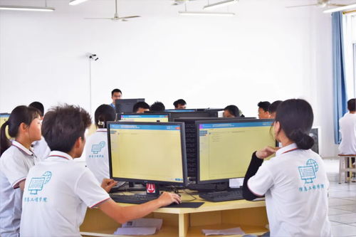 網(wǎng)絡(luò)連接世界,信息成就未來——廣西城市職業(yè)大學(xué)信息工程學(xué)院計(jì)算機(jī)技術(shù)培訓(xùn)